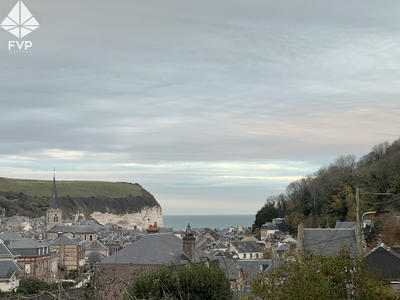 Maison - 143 m² - 8 pièces