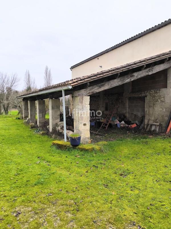 Maison - 300 m² - 1 pièce