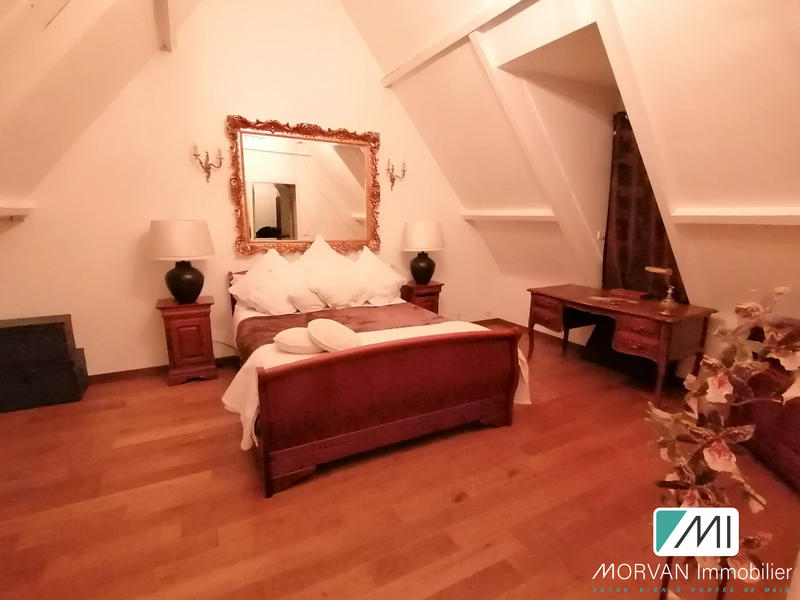 Maison contemporaine - 269 m² - 10 pièces