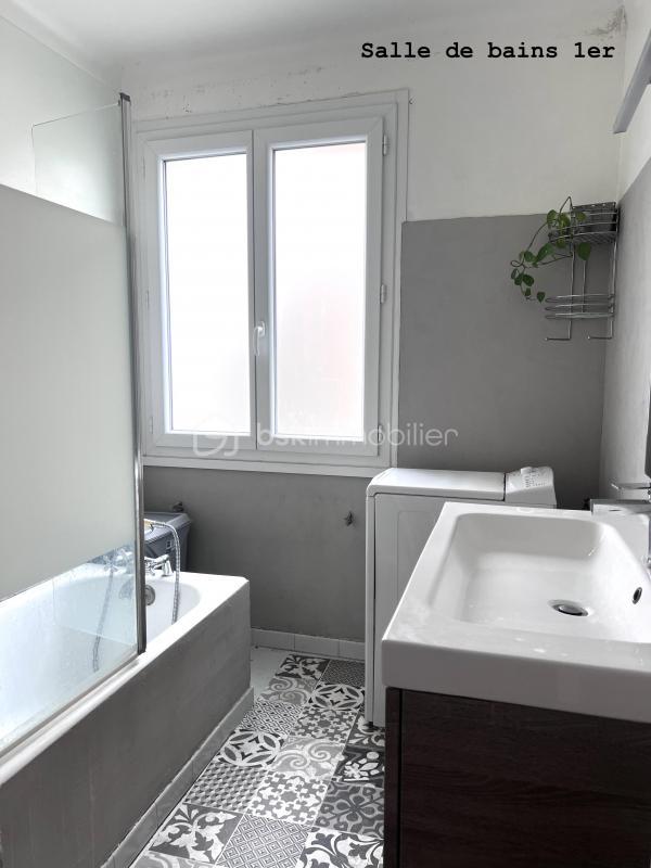 Maison - 152 m² - 6 pièces