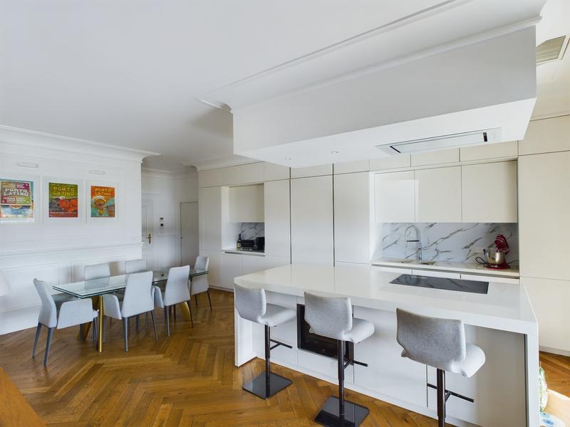 Appartement - 124 m² - 5 pièces