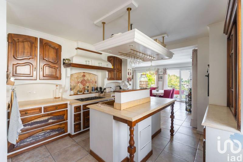 Maison - 174 m² - 6 pièces