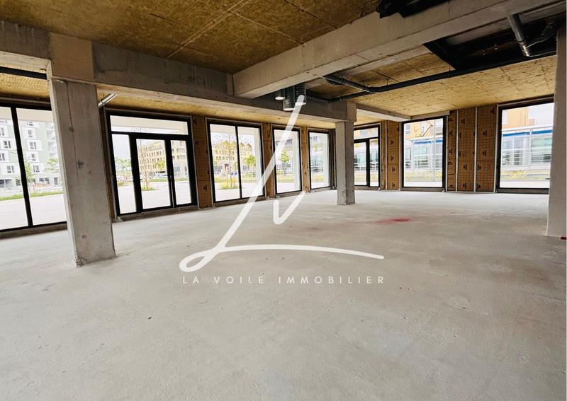 Local commercial - 186 m²