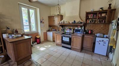 Maison - 207 m² - 6 pièces