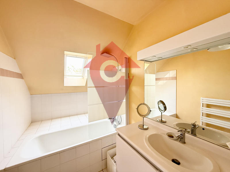 Maison - 113 m² - 5 pièces