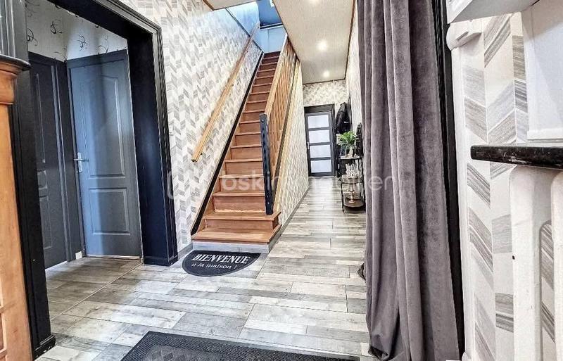 Maison de ville - 215 m² - 8 pièces