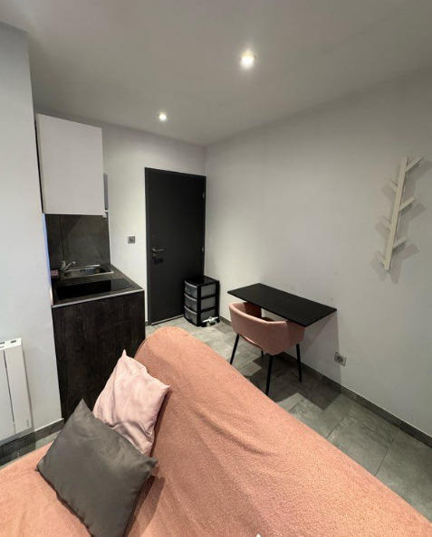 Studio - 18 m² - 1 pièce