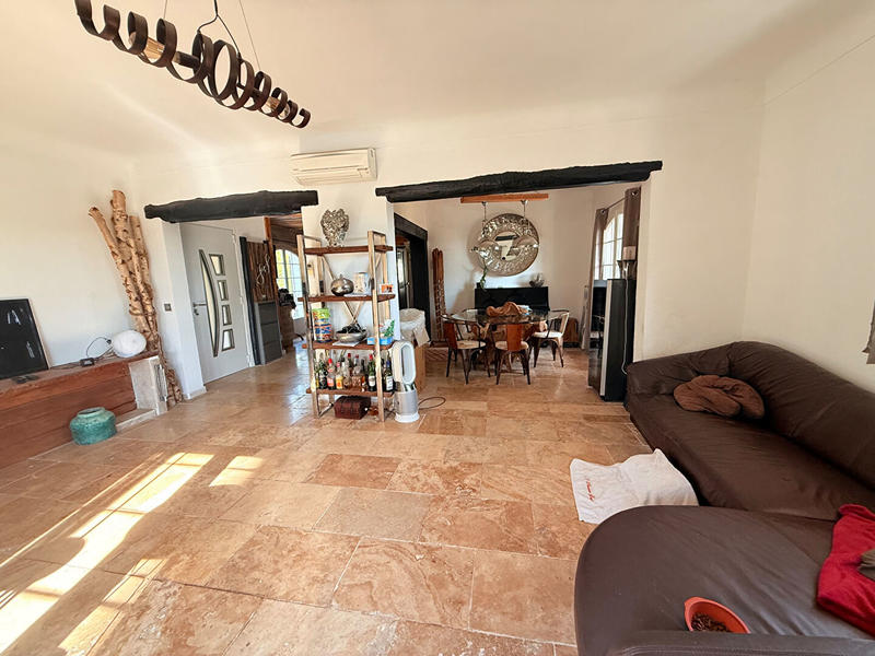 Villa - 130 m² - 4 pièces