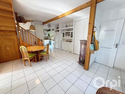 Maison - 93 m² - 4 pièces
