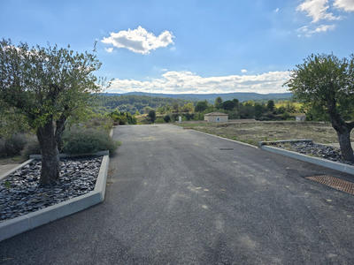 Terrain - 738 m²