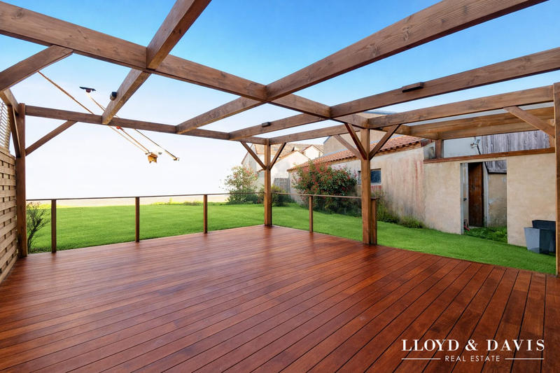 Maison ancienne - 210 m² - 7 pièces