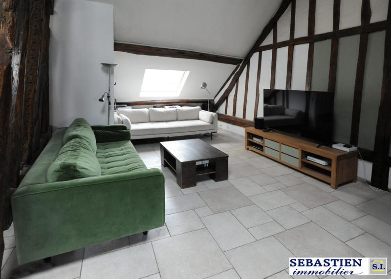 Appartement - 144 m² - 6 pièces