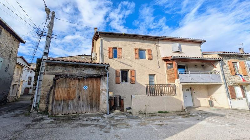 Maison de village - 74 m² - 3 pièces