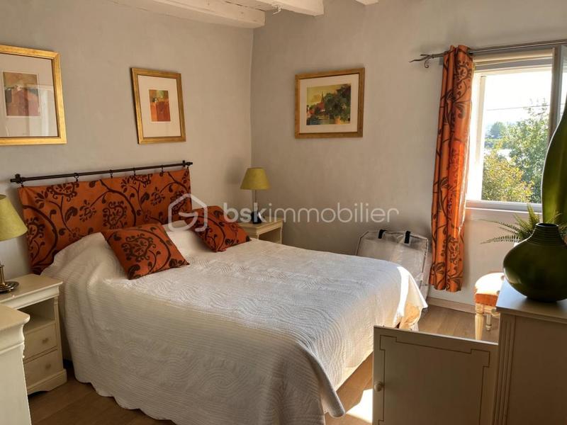 Maison en pierre - 280 m² - 9 pièces