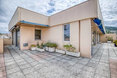 Appartement - 135 m² - 3 pièces