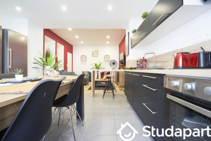 Chambre - 13 m² - 1 pièce