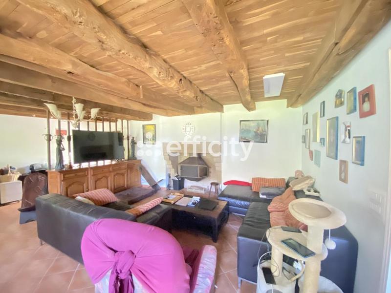 Maison - 395 m² - 13 pièces