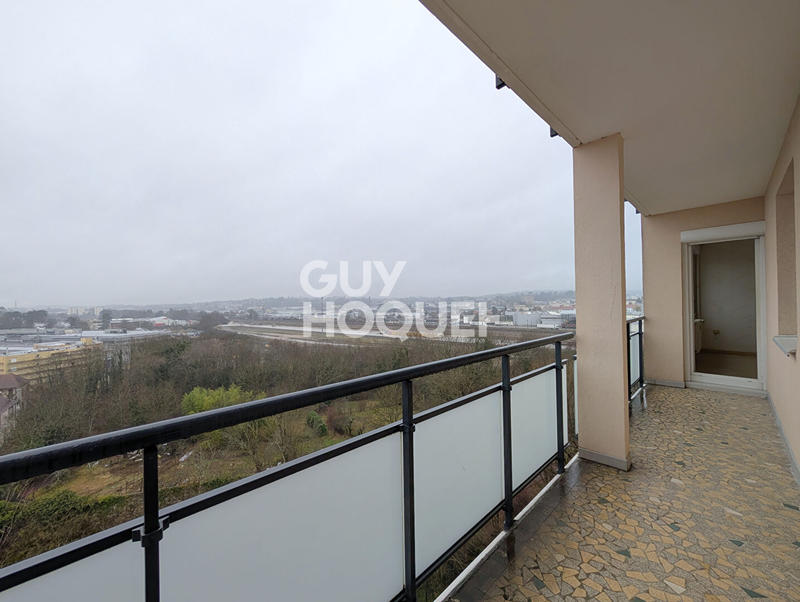 Appartement - 94 m² - 5 pièces