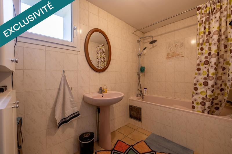 Maison - 325 m² - 5 pièces