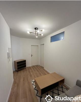 Chambre - 12 m² - 1 pièce