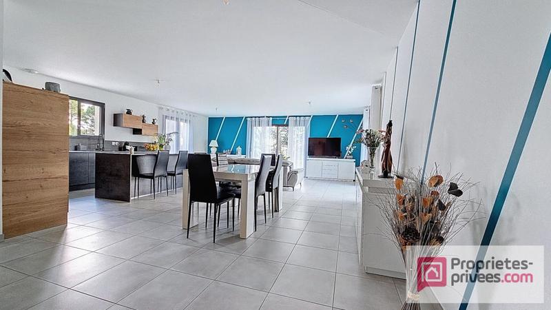 Maison - 136 m² - 5 pièces