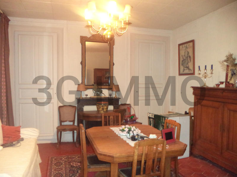 Maison - 190 m² - 8 pièces