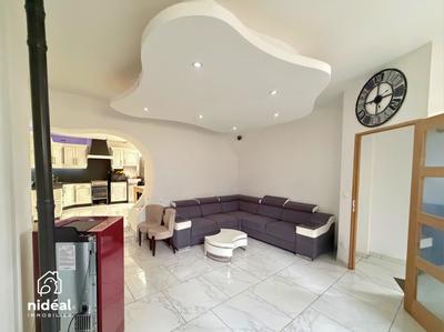 Maison - 80 m² - 6 pièces