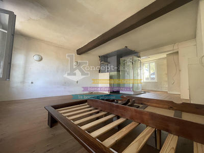 Maison en pierre - 78 m² - 4 pièces