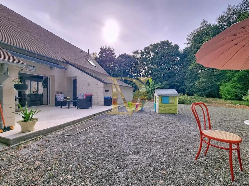 Propriété - 163 m² - 6 pièces