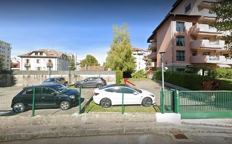 Parking / Garage - 10 m²