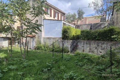 Maison traditionnelle - 84 m² - 3 pièces