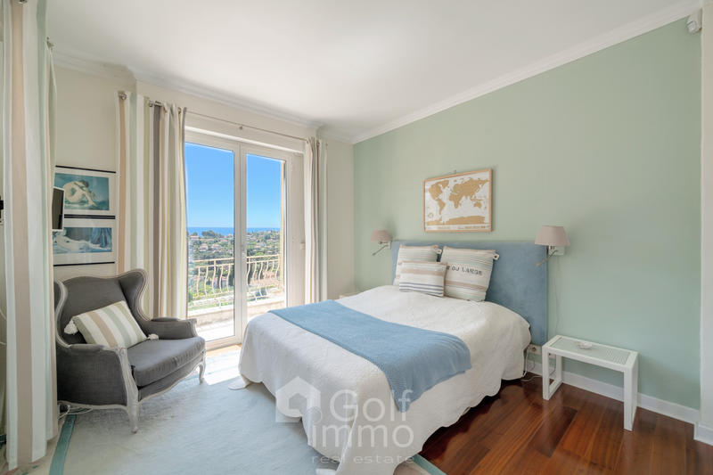 Maison - 225 m² - 6 pièces