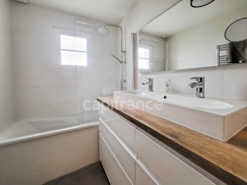 Maison - 140 m² - 7 pièces