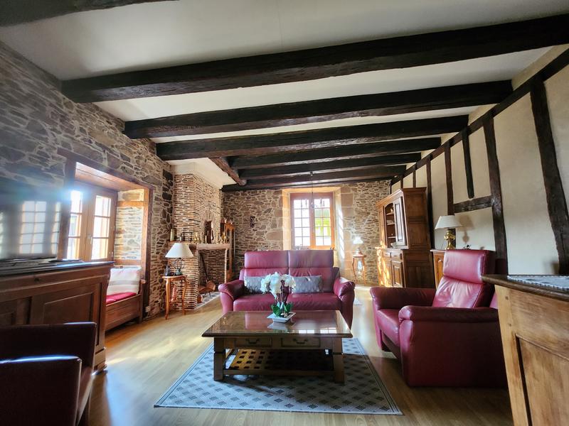 Maison - 95 m² - 5 pièces