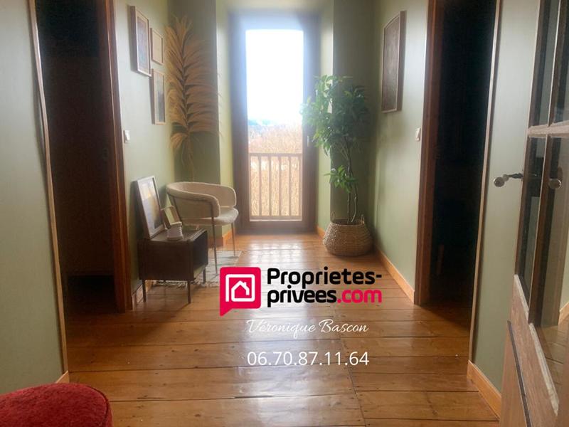 Maison - 210 m² - 8 pièces