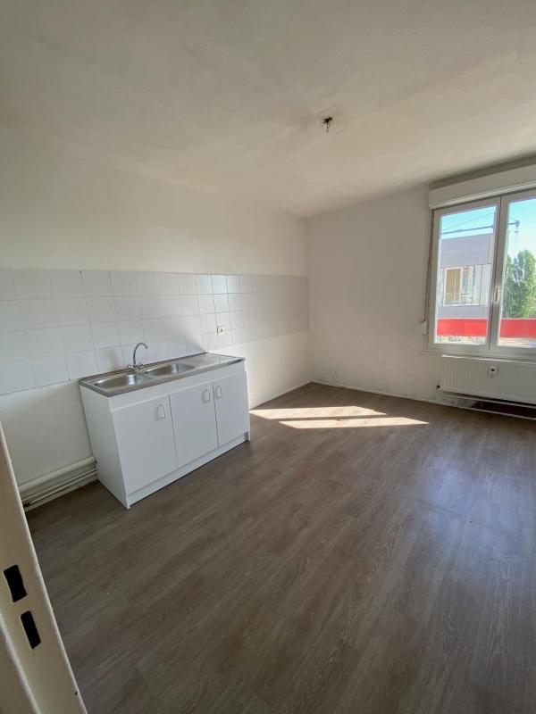 Appartement ancien - 90 m² - 4 pièces