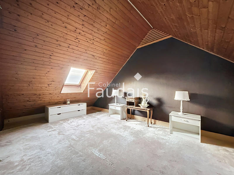 Maison - 98 m² - 4 pièces