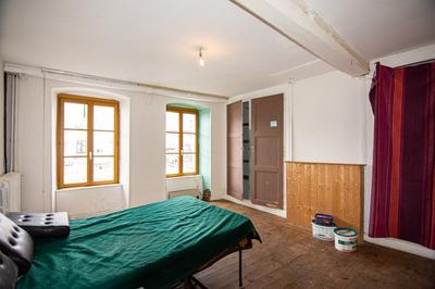 Maison - 210 m² - 8 pièces