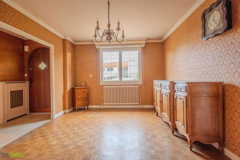 Maison traditionnelle - 140 m² - 6 pièces