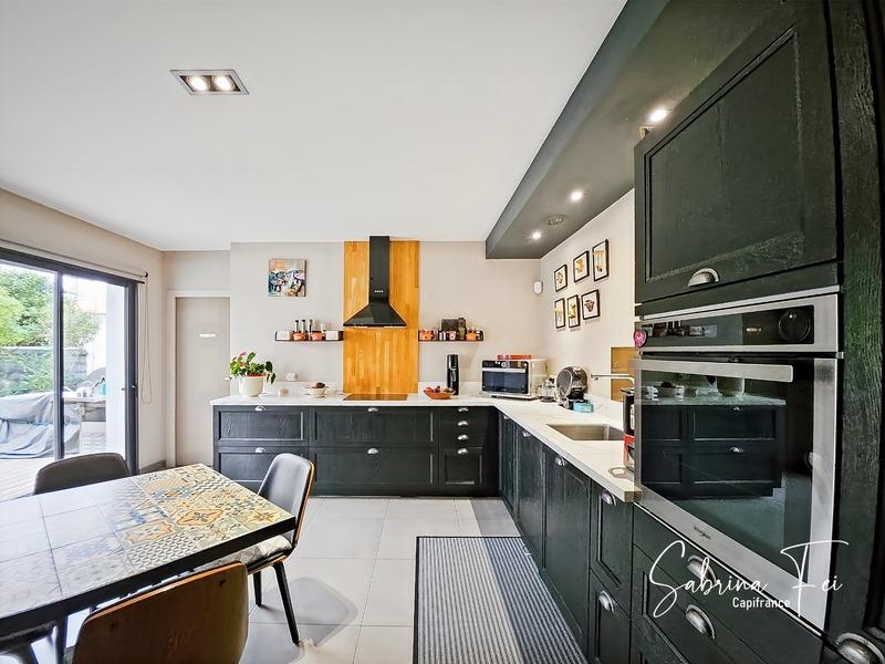 Maison - 143 m² - 5 pièces