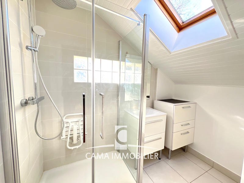 Maison - 101 m² - 6 pièces