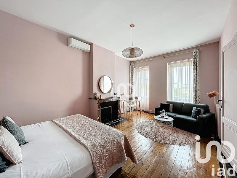 Maison - 432 m² - 10 pièces