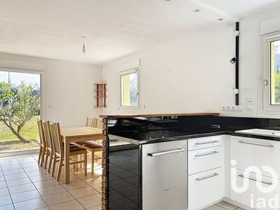 Maison - 96 m² - 5 pièces