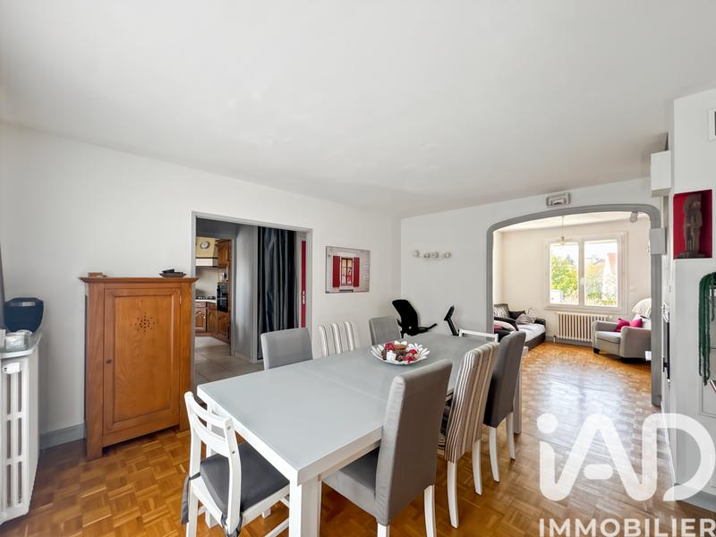 Maison - 110 m² - 5 pièces