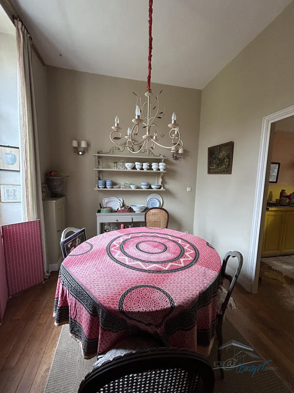 Maison ancienne - 165 m² - 7 pièces