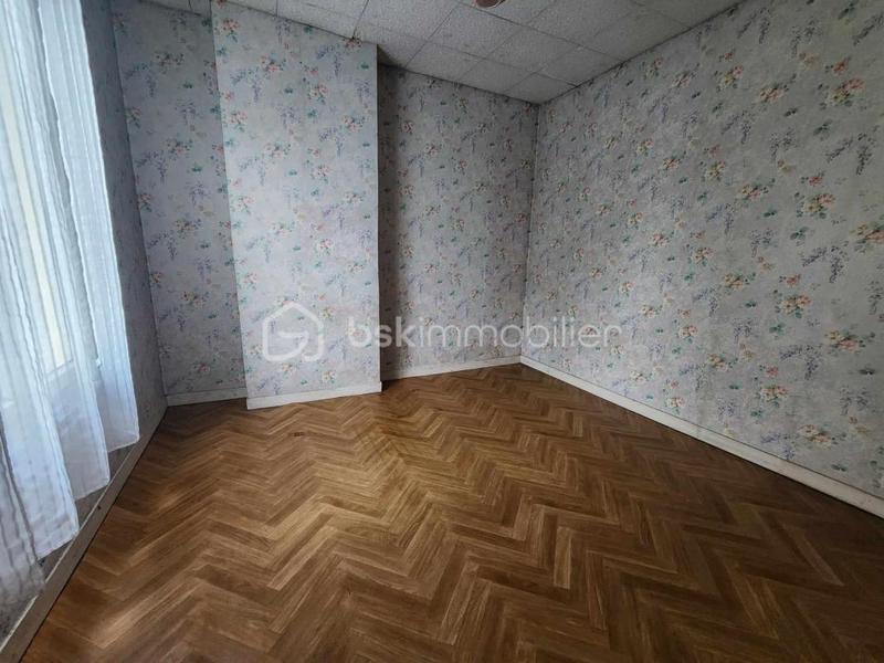 Maison traditionnelle - 118 m² - 6 pièces