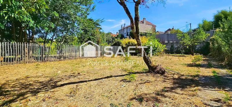 Local commercial - 214 m² - 7 pièces