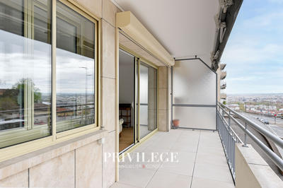 Appartement - 118 m² - 4 pièces