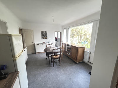 Maison de ville - 143 m² - 10 pièces