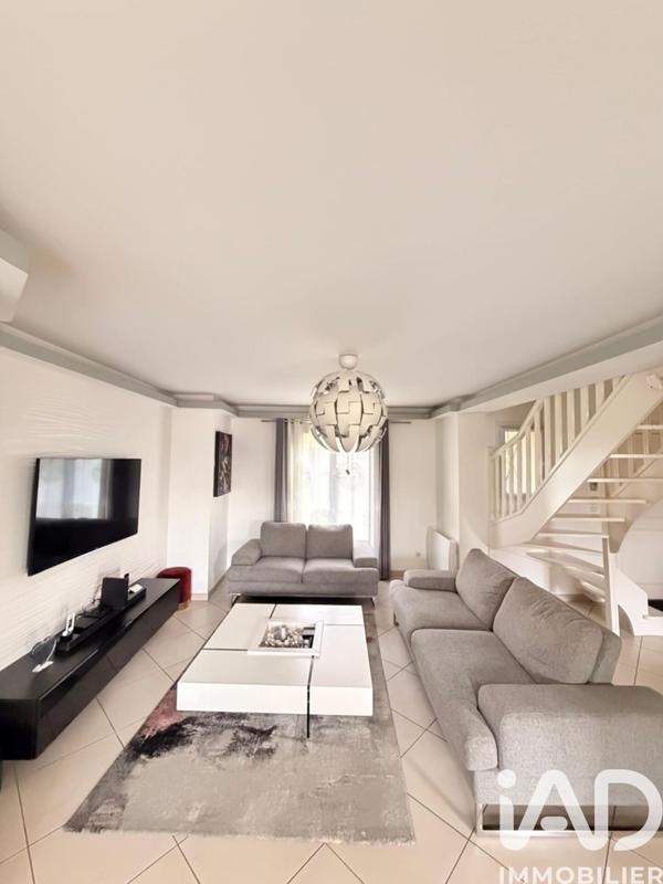 Maison - 140 m² - 6 pièces